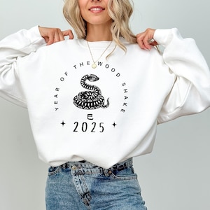 Chinese New Year Sweatshirt 2025 Shirt Year of the Snake 2025 Tshirt Lunar New Year Clothing Chinese New Year Retro Chinese Zodiac Snake