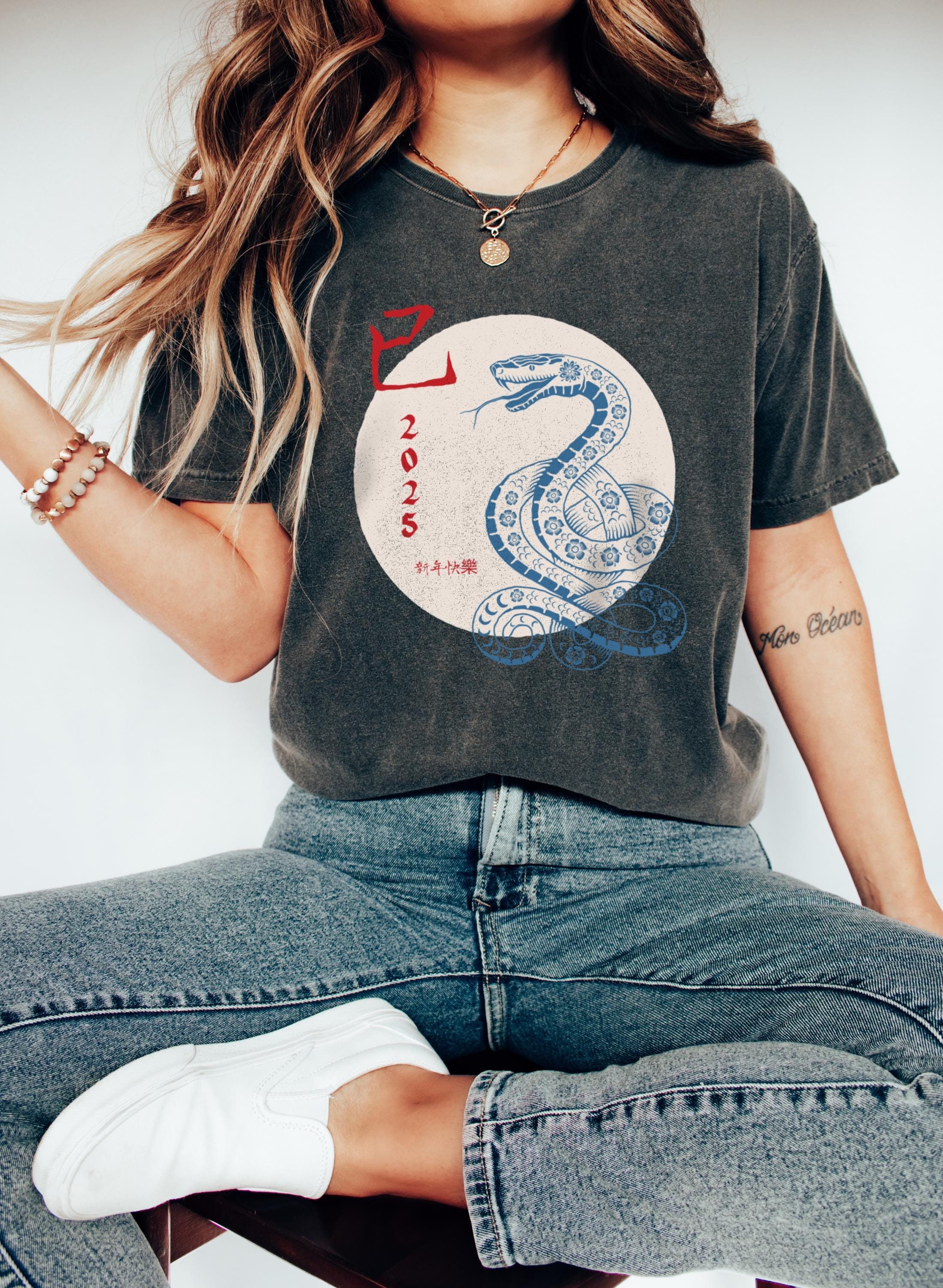 Chinese New Year 2025 Shirt Year of the Snake 2025 Tshirt Lunar New Year Clothing Chinese New Year Party Tees Retro Chinese Zodiac Snake