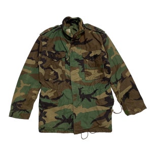 Parka militar vintage de camuflaje de los años 80