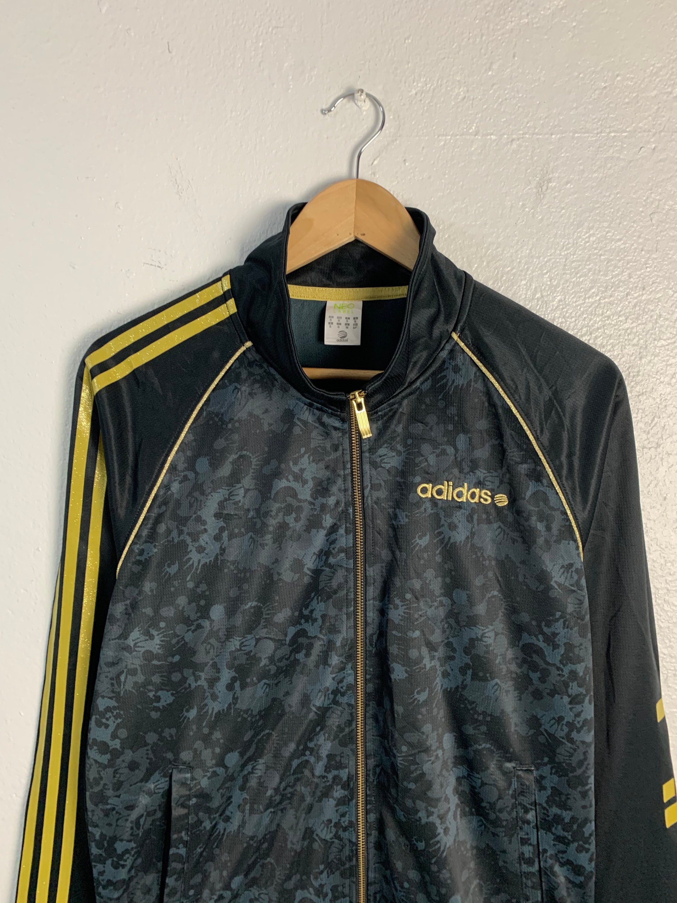 exótico Ennegrecer Superficie lunar Adidas Neo Jacket - Etsy