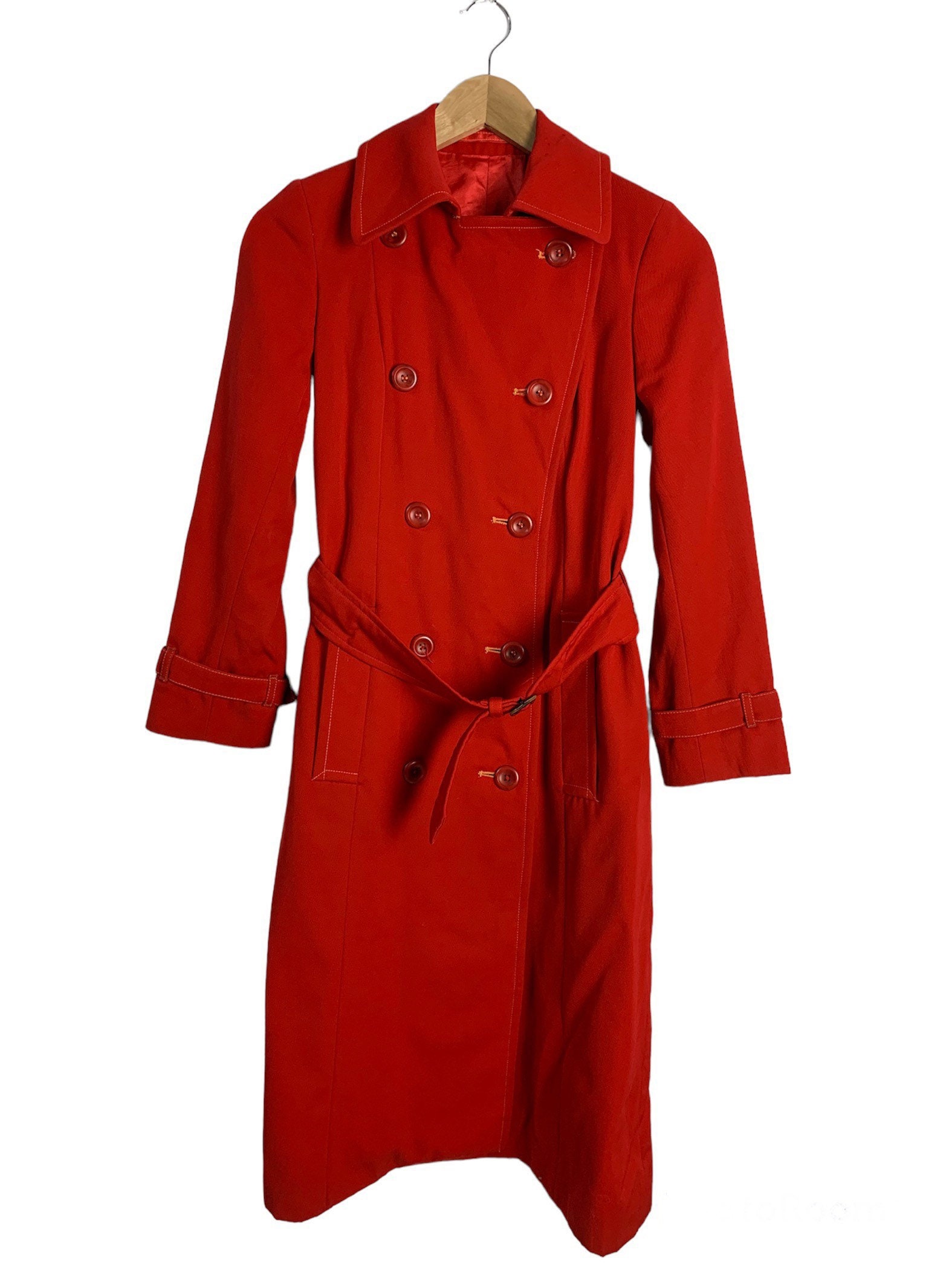 Red burberry hotsell coat