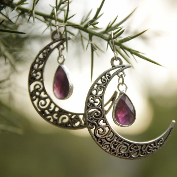 Boucles d'oreilles lunaires avec améthyste - pendant d'oreille lune filigrane pierre goutte violette hypoallergénique inox sorcière paienne