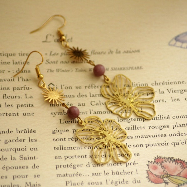 Boucles d'oreilles Litha - Bijou fleur doré deux options avec pierre semi-précieuse au choix rhodonite ou péridot, bijou féérique socière