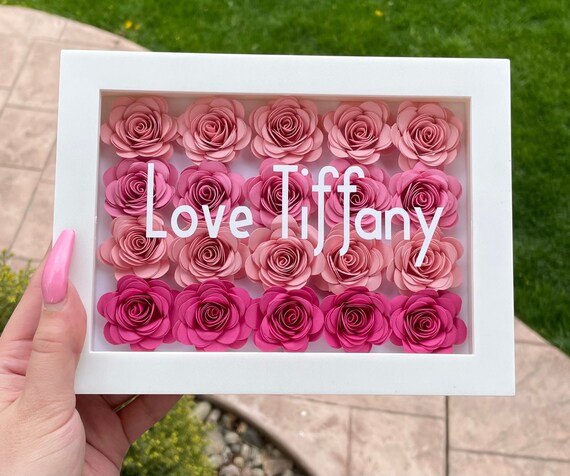 Namensblumenkasten | Rosen Blumenkasten | Mageschneidertes Geschenk fr  Geburtstag, Jahrestag, Schulabschluss, Bonbon 16, Valentinstag |  Valentinstag Geschenk fr sie | - Etsy.de