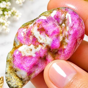 289.75 Ct Ruby Rough Raw Gemstone Sticks, Natural Crystal Ruby Rough ,Rich Natural Color, Earthmined Minerals, Oily Ruby Rough , 49X29X20 MM
