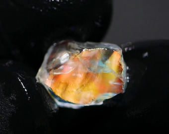 Madagascar Moonstone Rough Stone, Natural Healing Crystal, Jewelry Making (12x9mm)