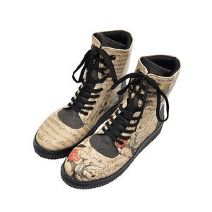 DOGO, Damenstiefel, Plateau Stiefel, Schnürschuhe aus Leder, Schwarze Stiefel, Vegan Leder, Gedruckte Schuhe, Zukunft Stiefel Musik On World