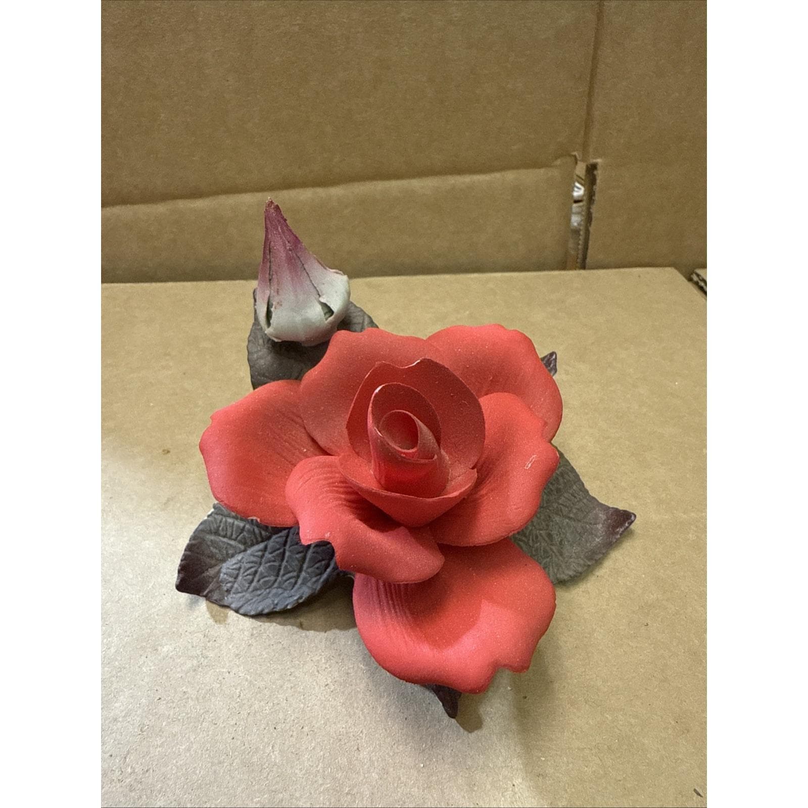 イタリア製 カポディモンテ風　花瓶 陶花薔薇 ヴィンテージ イタリア製 Capodimonteカポディモンテ風 花瓶 陶花薔薇 ヴィンテージ