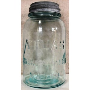 Atlas Dropped A Strong Shoulder Mason Quart Jar Cornflower Blue Glass w/ Zinc Lid