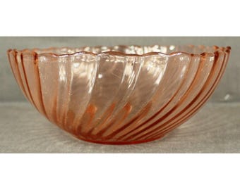 Vintage Arcoroc France Pink Swirl Glass Bowl 3 3/4&quot; Tall X 9&quot; Diameter Excellent Condition