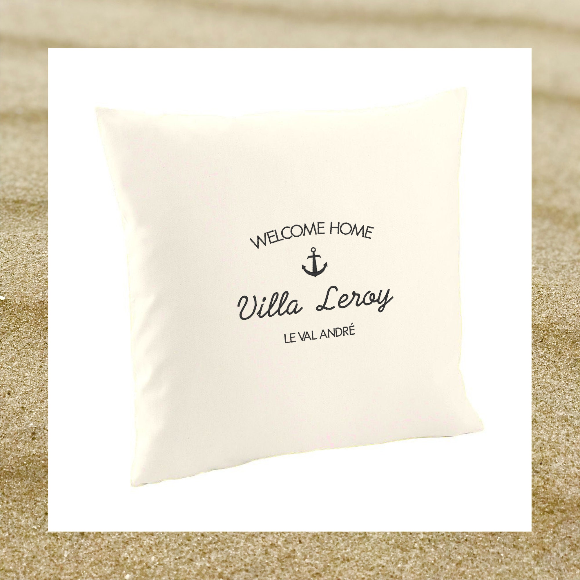 Coussin Brodé Personnalisable en Coton Écru Issu Du Commerce Équitable avec Motif Ancre Marine - Idé