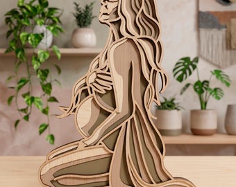 SVG multicamadas com desenho de mulher grávida. Arquivo para corte a laser. Construção em camadas. Corte em madeira compensada. CNC. Mandala em madeira compensada.