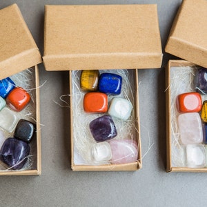 Conjunto de piedras de 7 chakras, conjunto de regalos de chakras de piedras naturales, cristales de chakras, kit de cristales de chakras, conjunto de regalos de meditación de piedras curativas, meditación de yoga