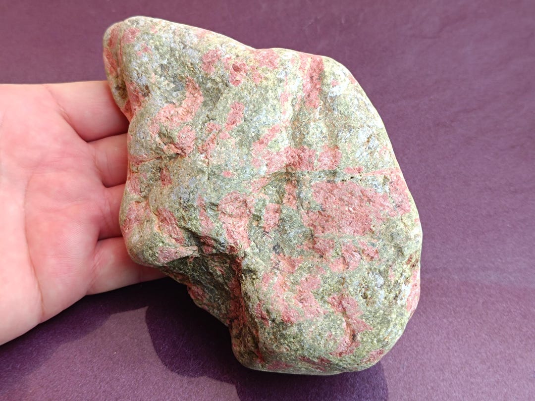 unakite-raw-gemstone-healing-crystal-natural-epidote-wish-stone-for
