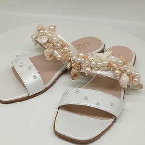 Bridal Flat Sandals, Leather Wedding Sandals, Beach Wedding Sandals, real Shell And Pearl Embellished Sandals, Custom Leather Wedding Flats