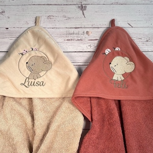Kapuzenhandtuch mit Motiv und Name bestickt | Handtuch personalisiert | 75x75 cm | verschiedene Farben | Babygeschenk zur Geburt