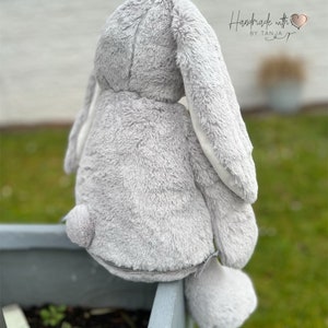 Cuddly toy bunny embroidered with the name of big sister image 5