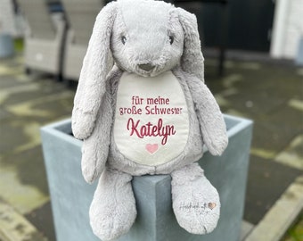 Kuscheltier Hase bestickt mit Namen große Schwester