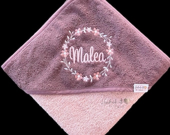 Kapuzenhandtuch mit Namen | Badehandtuch mit Kapuze personalisiert | Handtuch für Babys 80x80 oder 100x100 cm | Geschenkidee zur Geburt