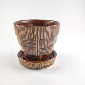 McCoy Pottery  4&quot; Brown Basket Weave Flower Pot  -