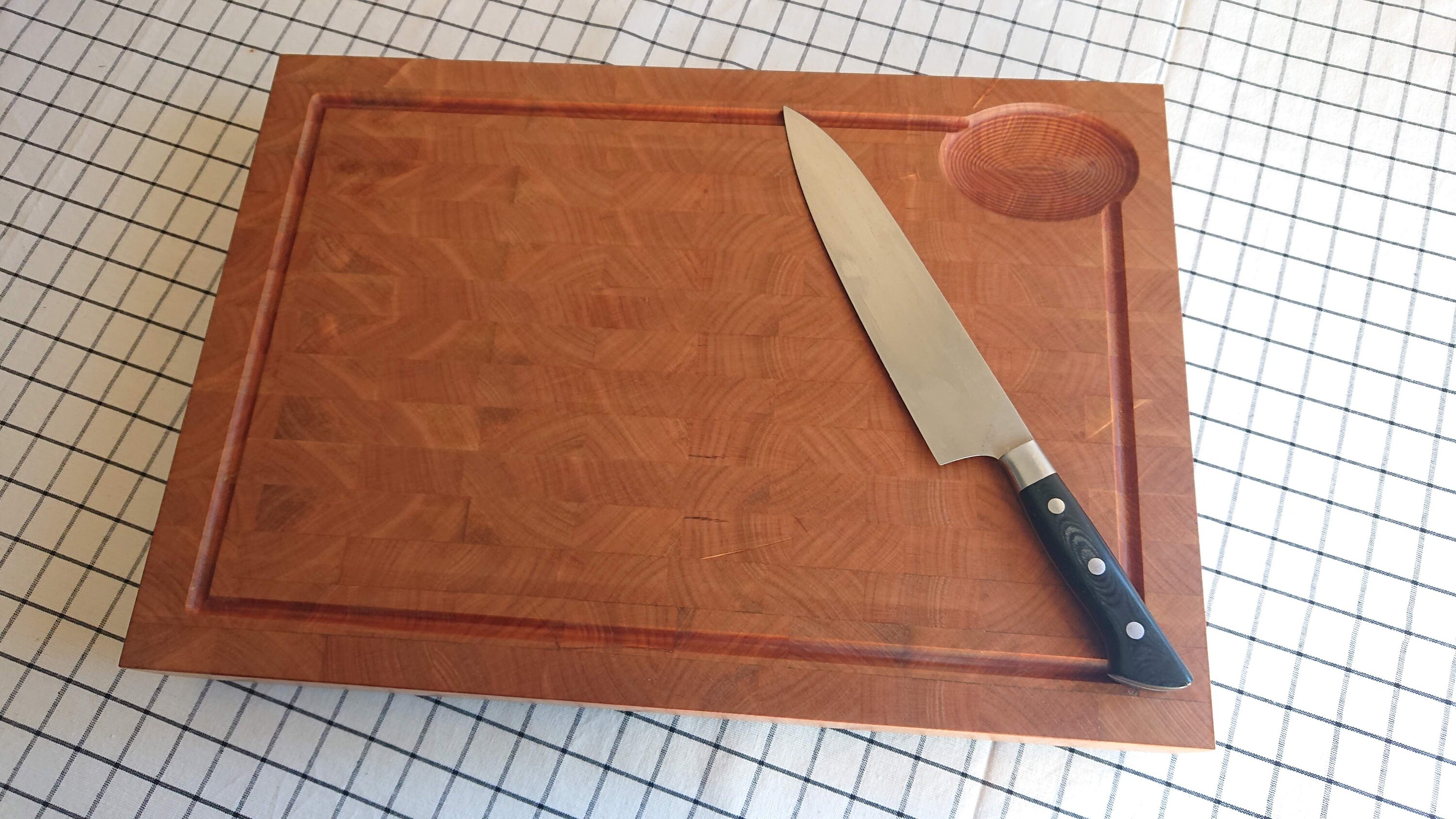 Planche à Découper Grain d'extrémité de Cerise avec Rainure et Pieds Personnalisés