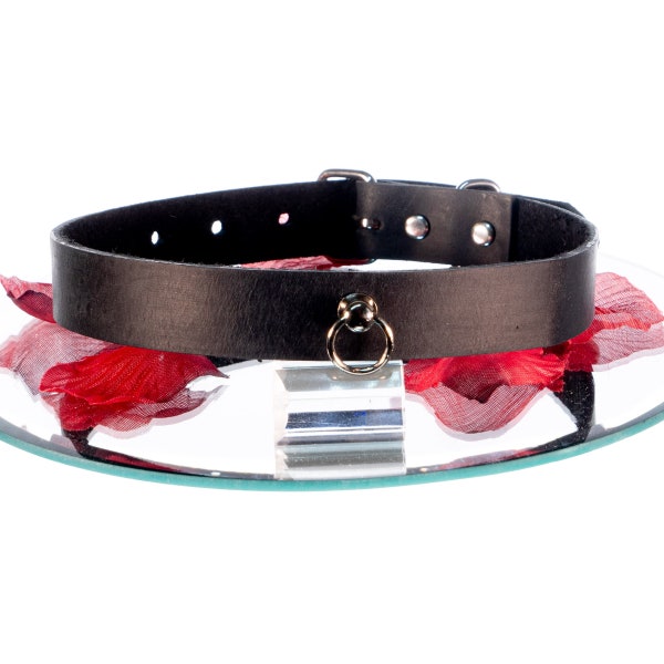 SiaLinda: halsband echt leer zwart met kleine O-ring 12 mm, geschenkverpakking