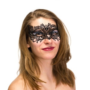 Venetian Mask for Glasses Wearers, Self-Adhesive | Masquerade Ball | Calulaia Cat Eye | Sexy Ladies | Designed in Germany | by SiaLinda