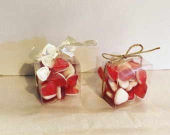 Sweet heart wedding favours