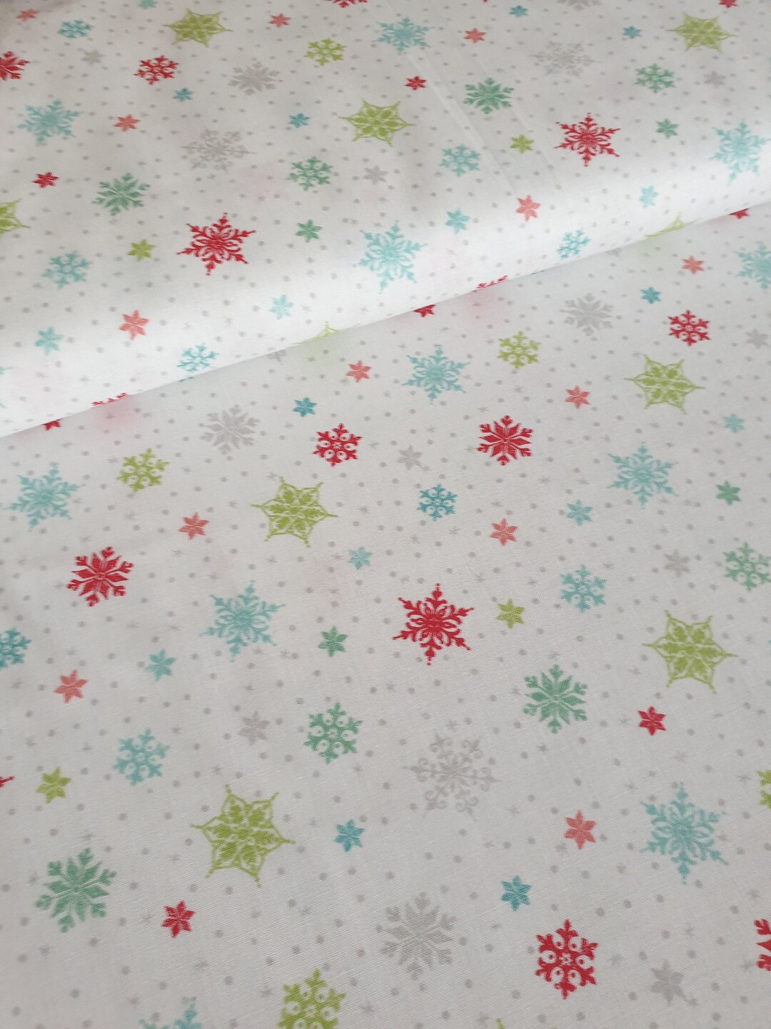Snowed in Snowflakes Riley Blake Designs Fabrics 100% Cotton Fabric (by ...