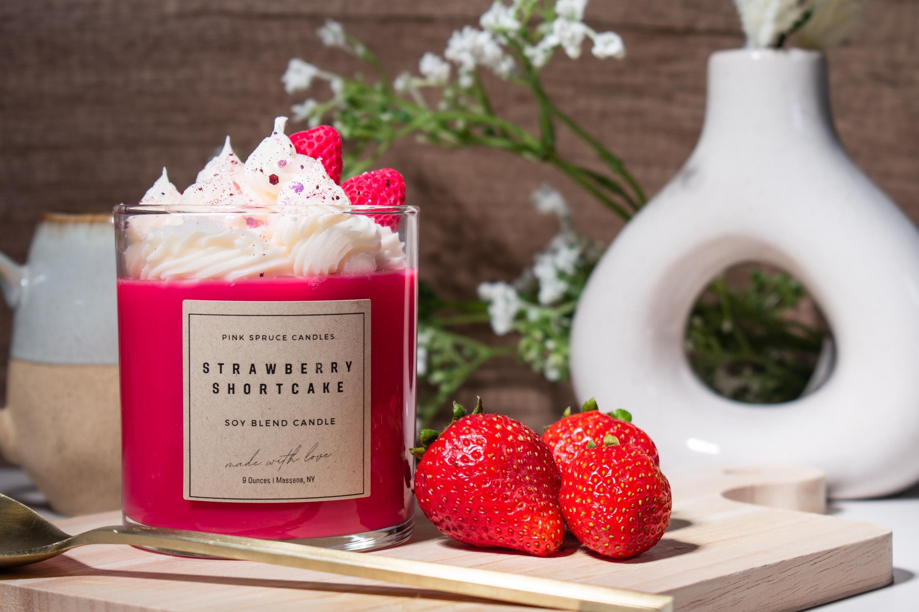 Strawberry shortcake candle - Etsy Österreich, image size:3000x1999