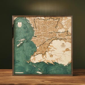 Carte murale 3D de Marseille réalisée artisanalement à partir de bois naturel. 76x76cm.