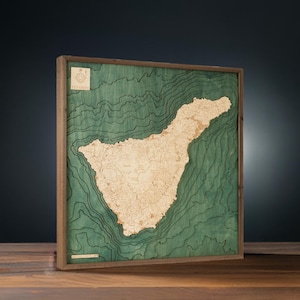 TENERIFFA - 3D Holz Wandkarte 76.0 x 76.0 cm - In Handarbeit aus Naturholz gefertigt.