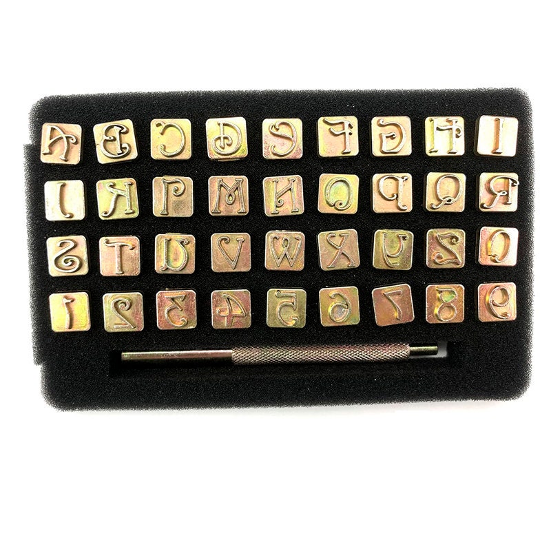 TOOGOO R Sellos de letras de alfabetos juego de punzones de acero del metal caja de herramienta del arte 5mm Sellos de letras 