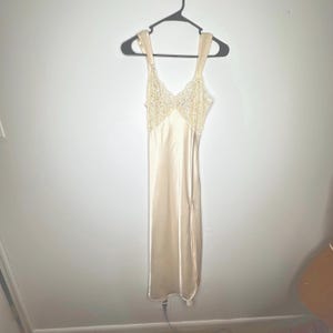 vintage Victoria Secret Gold Label Lingerie Chemise de nuit soyeuse Petite
