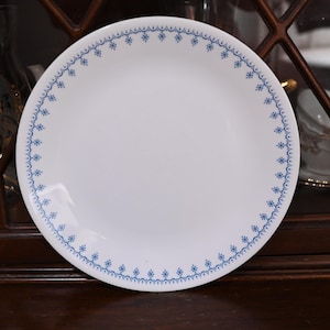 Vintage Corelle Corning Ware Blue Garland Snowflake Plates