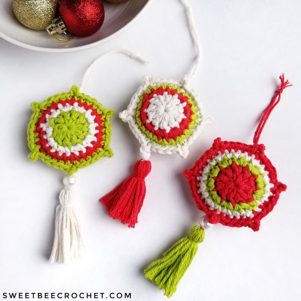 Vintage Noel Ornament (Crochet Pattern)