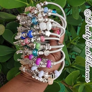 Charm Bracelets, Silver Bracelets, Stretch Bracelets, Bracelets with Butterflies, Bracelets with Hearts, Flowers, Tree of Life