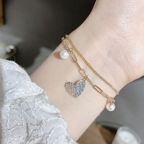 Fashion Pearl Rhinestone Crystal Golden Plated Heart Hand Chain Woman Bracelet 