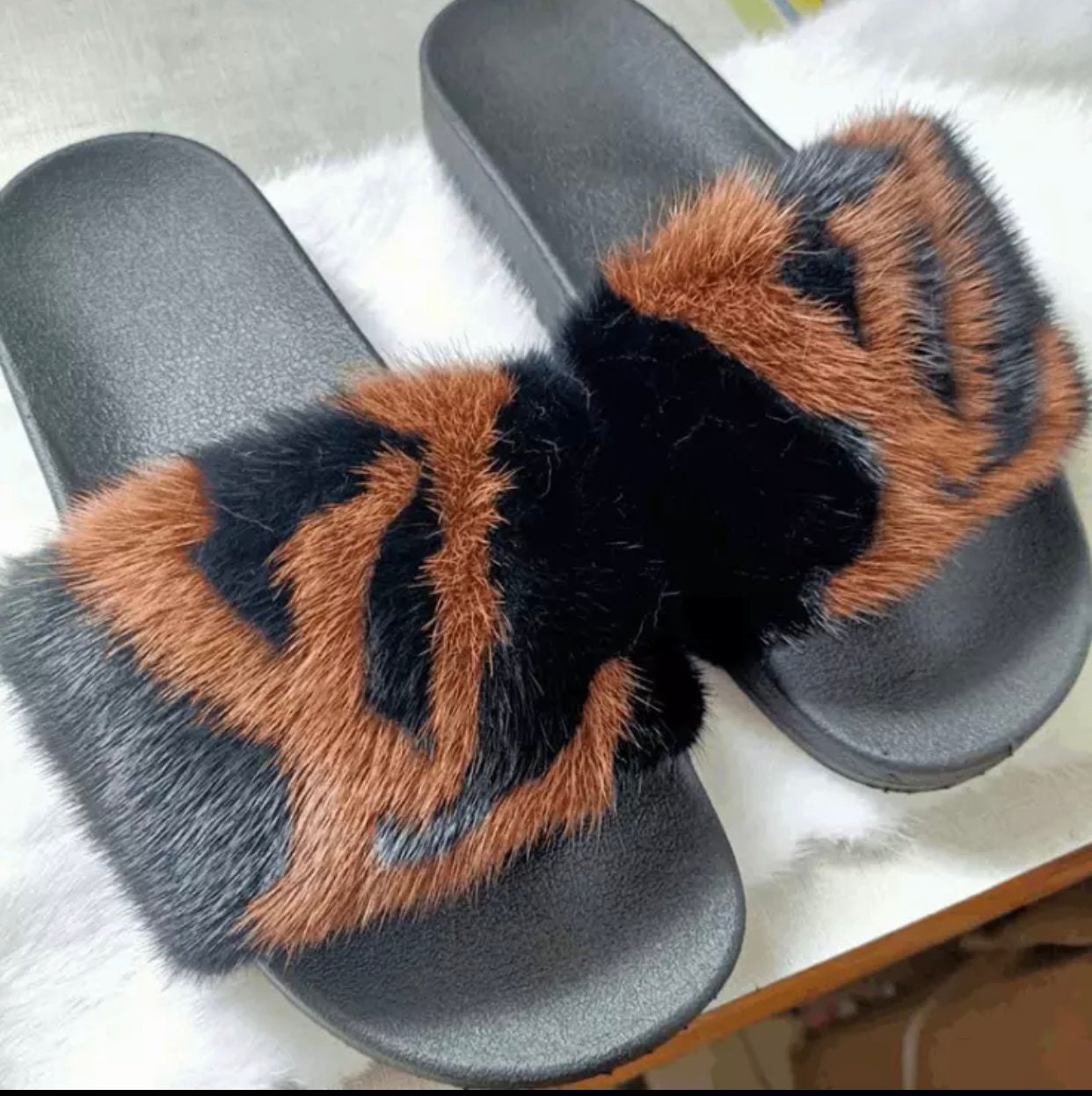 lv palm slippers