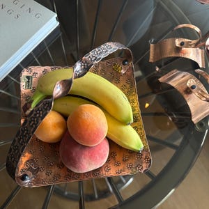 Vintage copper basket Mid Century fruit bowl with handle Retro table decoration Antique metal basket Germany 1960s