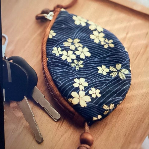 Key ring cases key pouch storage Japanese fabric gyoza Japanese style Japanese patterns sakura flowers maneki-neko cheaper gift