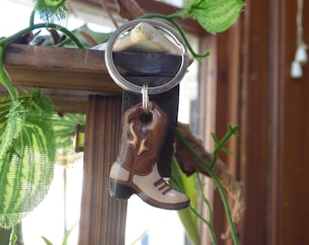 Placa de identificación para mascotas con forma de bota de vaquero / Charm de identificación para mascotas hecho a mano en arcilla polimérica estilo western
