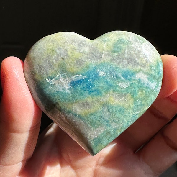 SET 1 - Hackmanite-Sodalite Hearts | Rare UV Reactive Polished Hearts | Pakistan Afghanistan Crystal Hearts