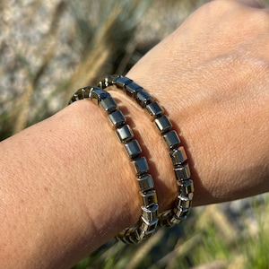 Gold Hematite Gemstone Bracelet (6mm)