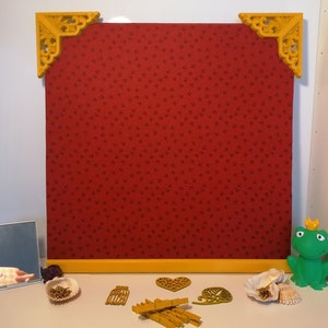 Jewelry Display Frame Photos Artisanal Painting in Cork and Cotton