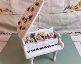 Vintage vleugelpiano muzikaal beeldje van Cosmos Gifts ~ Speelt "Fur Elise" ~ Moederdagcadeau