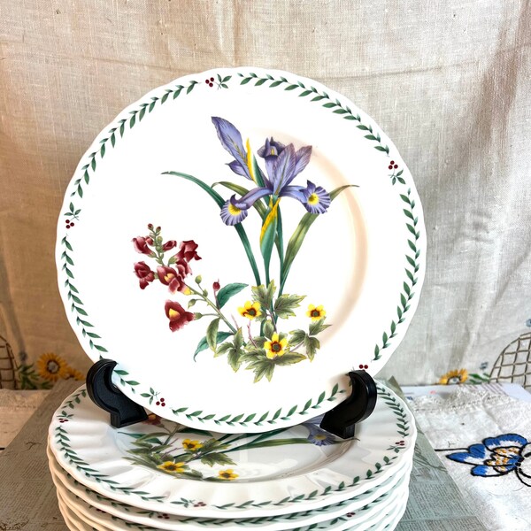Mikasa Maxima “Summer Symphony” Pattern  Lunch Plates~7 Plates Available~Sold Separately