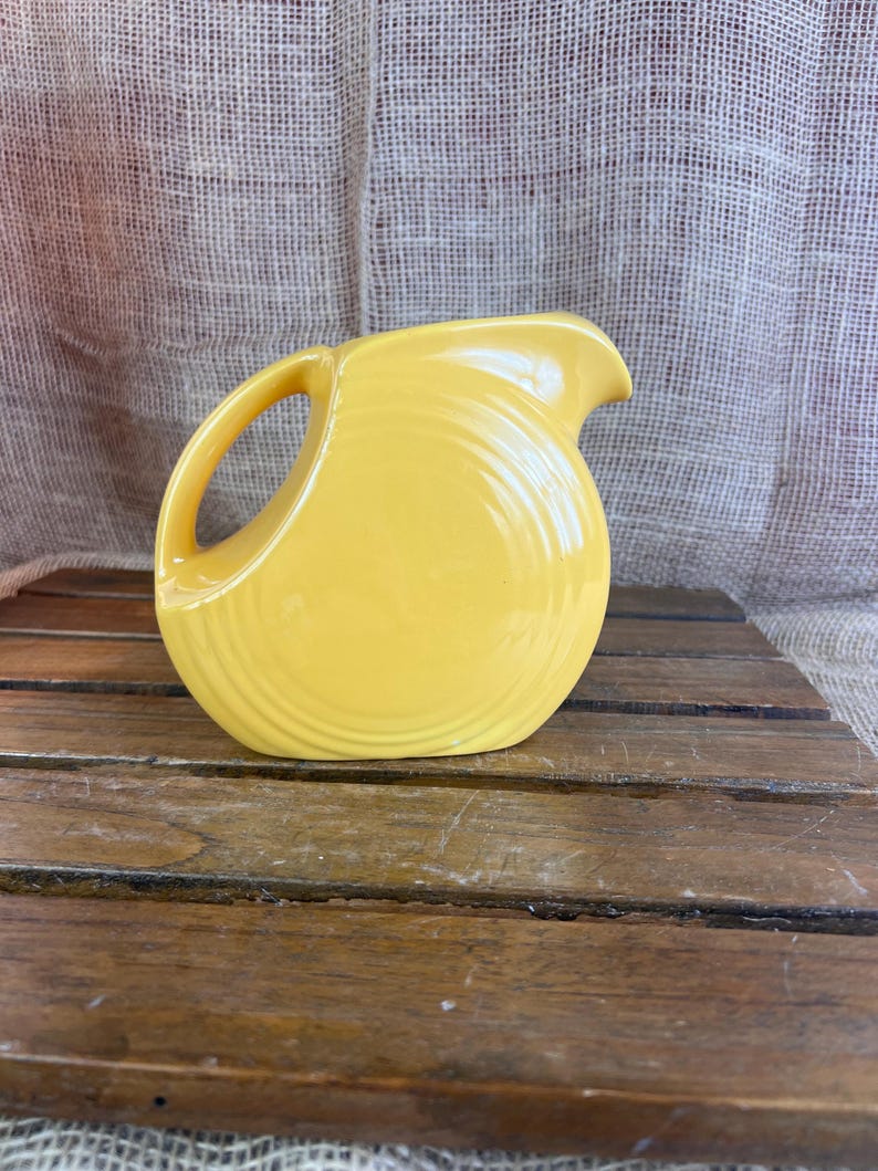 Fiesta Disk Pitcher