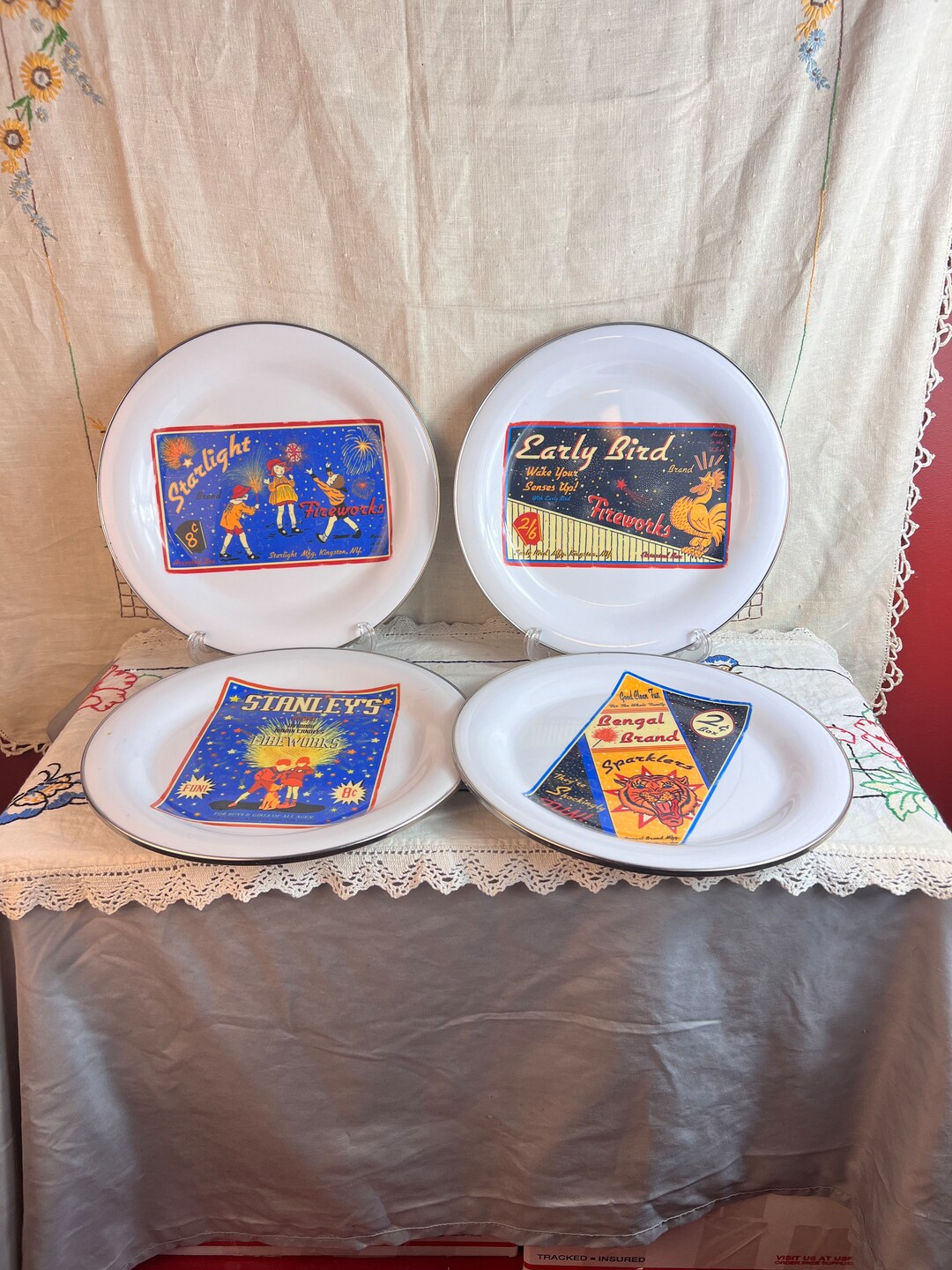 Set of 4 Pottery Barn 4th of July Melamine Plates Sparklers