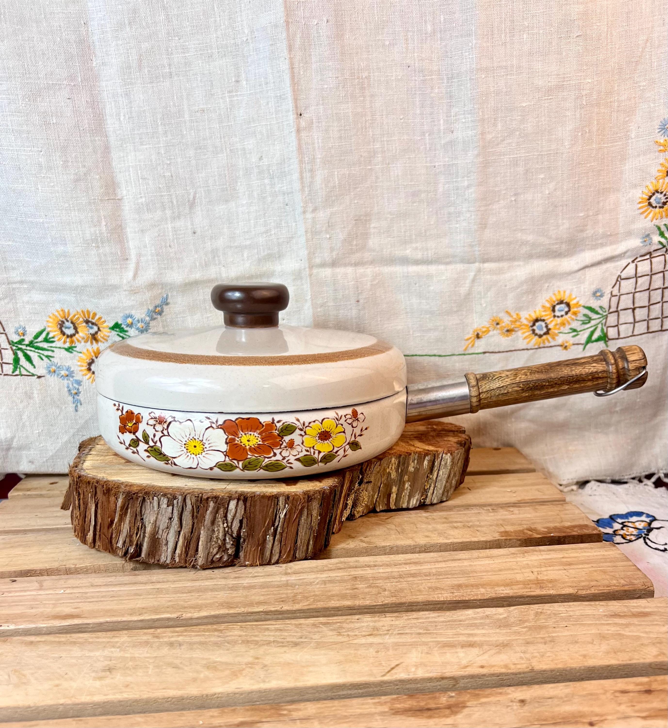 ON HOLD~Daniele Collection Cookware” Trailside” Skillet~Mid Century Modern 70's Flowers~Made in Japan~New